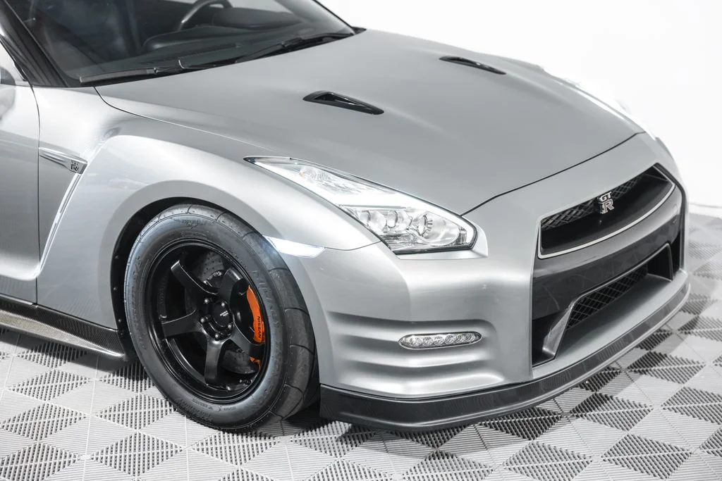Used 2015 Silver Nissan Black Edition image 6