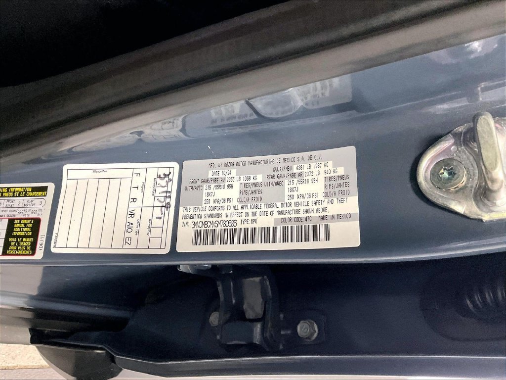 Used 2025 Gray Mazda 2.5 S Carbon Edition image 36