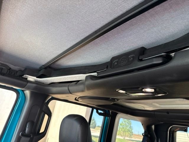 Used 2020 Teal Jeep Unlimited Rubicon image 10