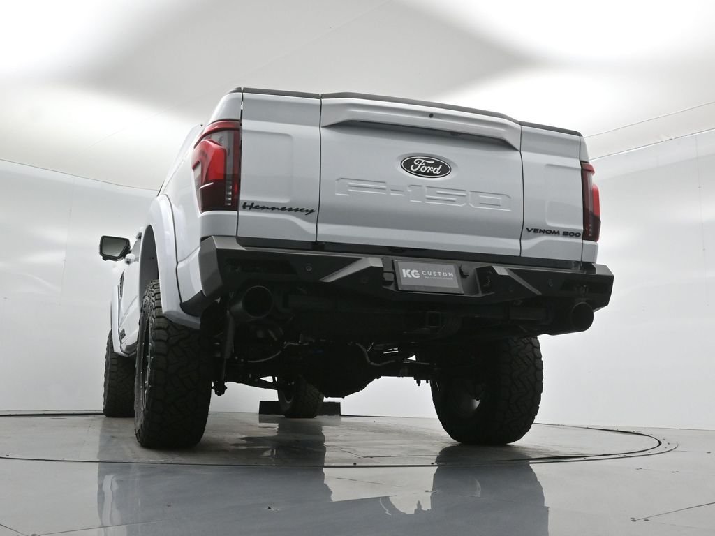 New 2025 Oxford White Ford Lariat image 51