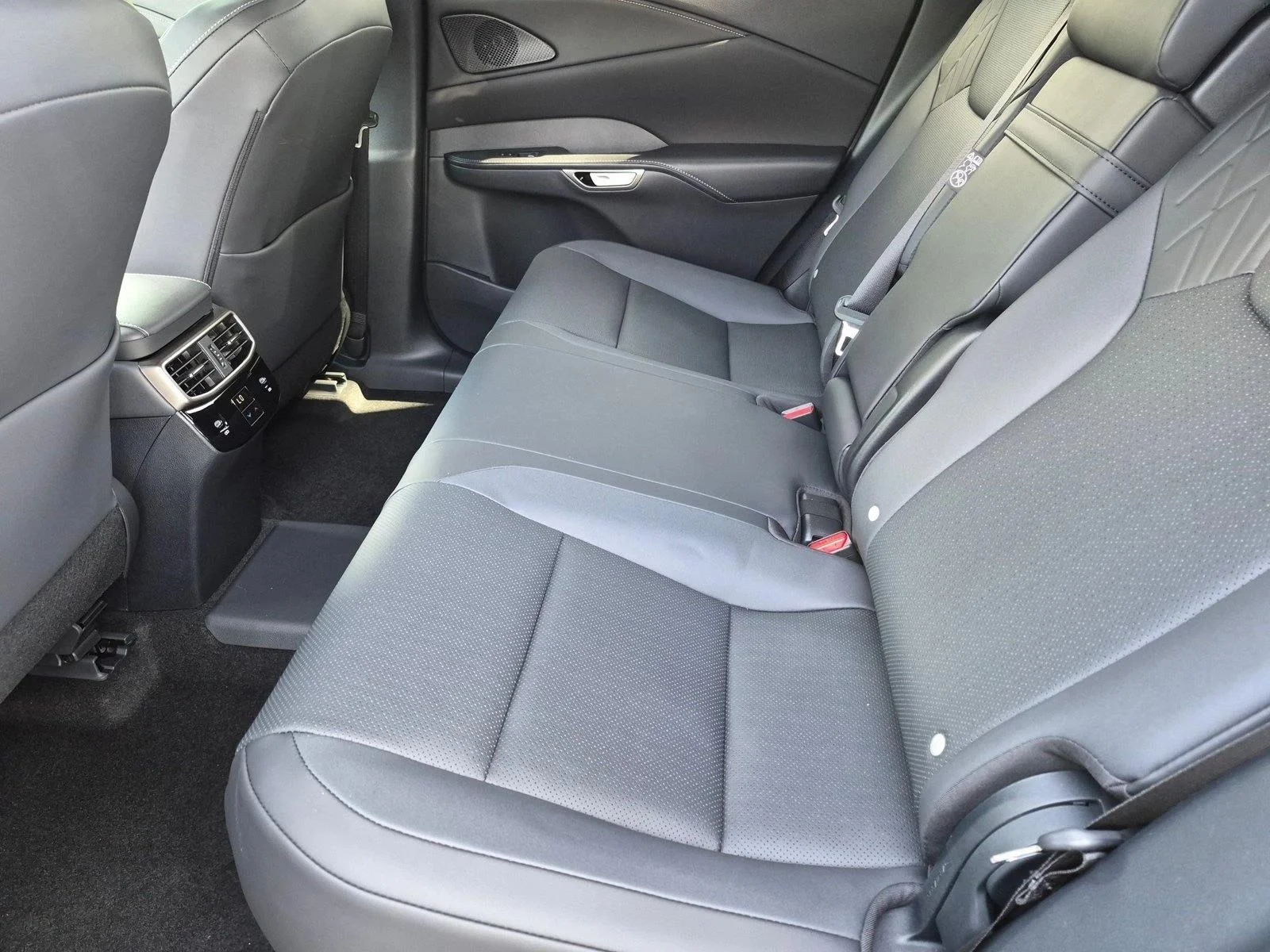 New 2026 Iridium Lexus RX 450h+ PREMIUM AWD image 15