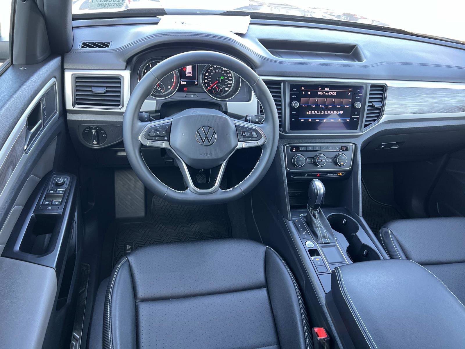 Certified Used 2021 Platinum Gray Metallic Volkswagen 3.6L V6 SE w/Technology image 7