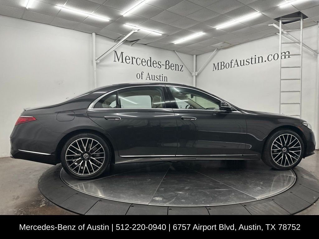 Certified Used 2022 Gray Mercedes-Benz S 580 image 9