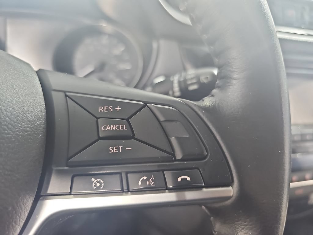 Used 2017 Blue Nissan SV image 23