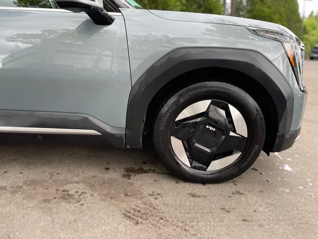 Used 2024 Kia Ev9 Wind with VIN KNDAFFS53R6047368 for sale in Portland, OR