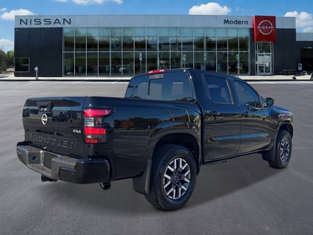New 2026 Super Black Nissan Crew Cab SV image 5