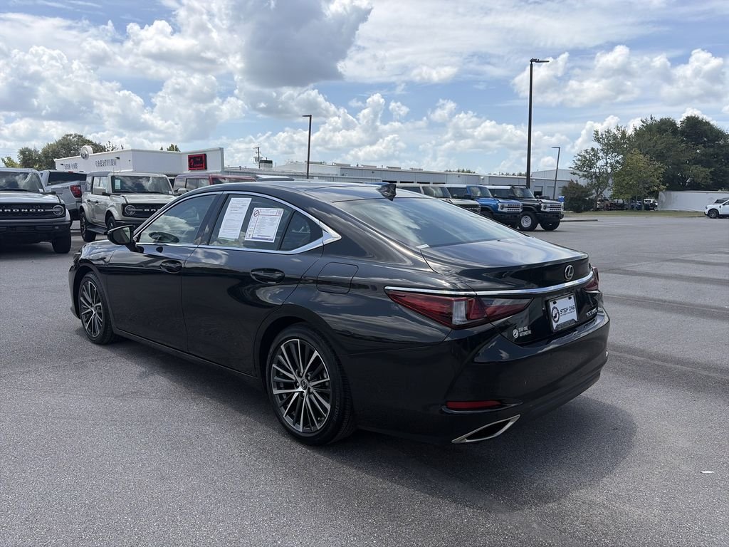 Used 2023 Black Lexus 350 image 5