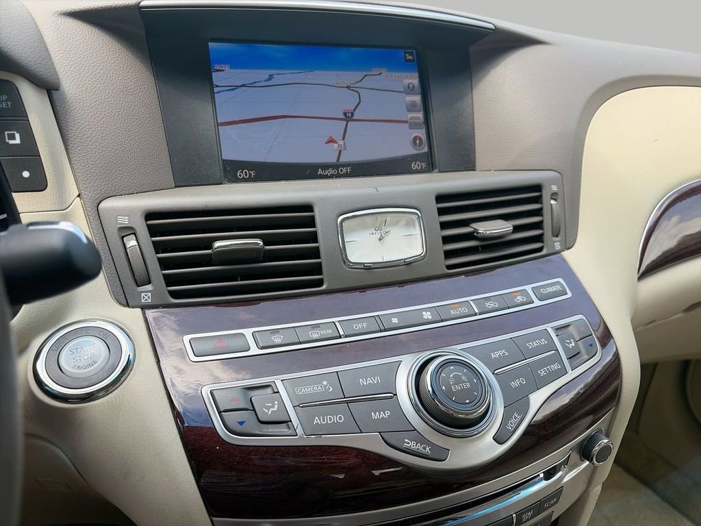 Used 2019 White INFINITI 3.7 image 18