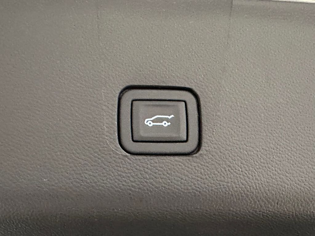 Used 2023 Gray Chevrolet LT image 13