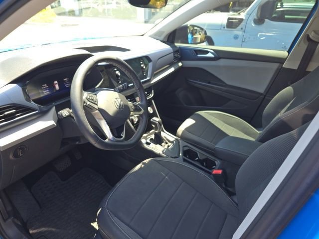 Used 2023 Deep Black Volkswagen SE image 4