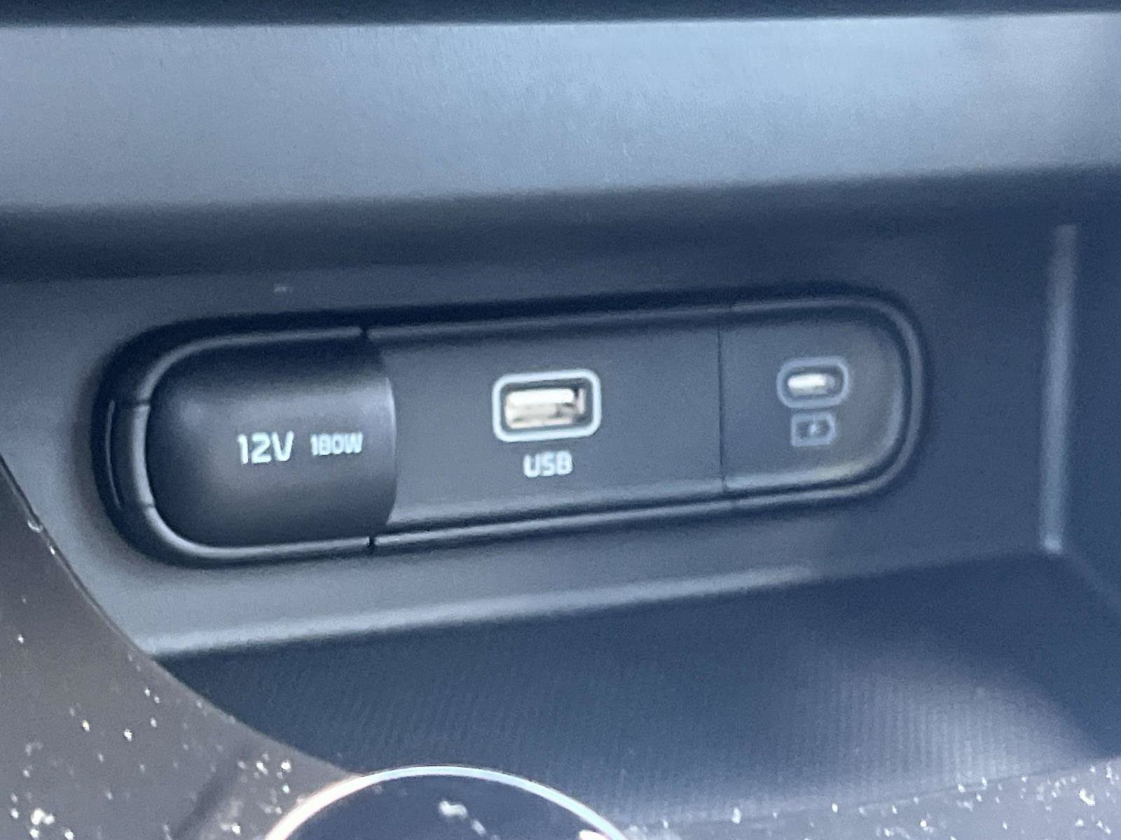 New 2026 Snow White Pearl Kia S image 27