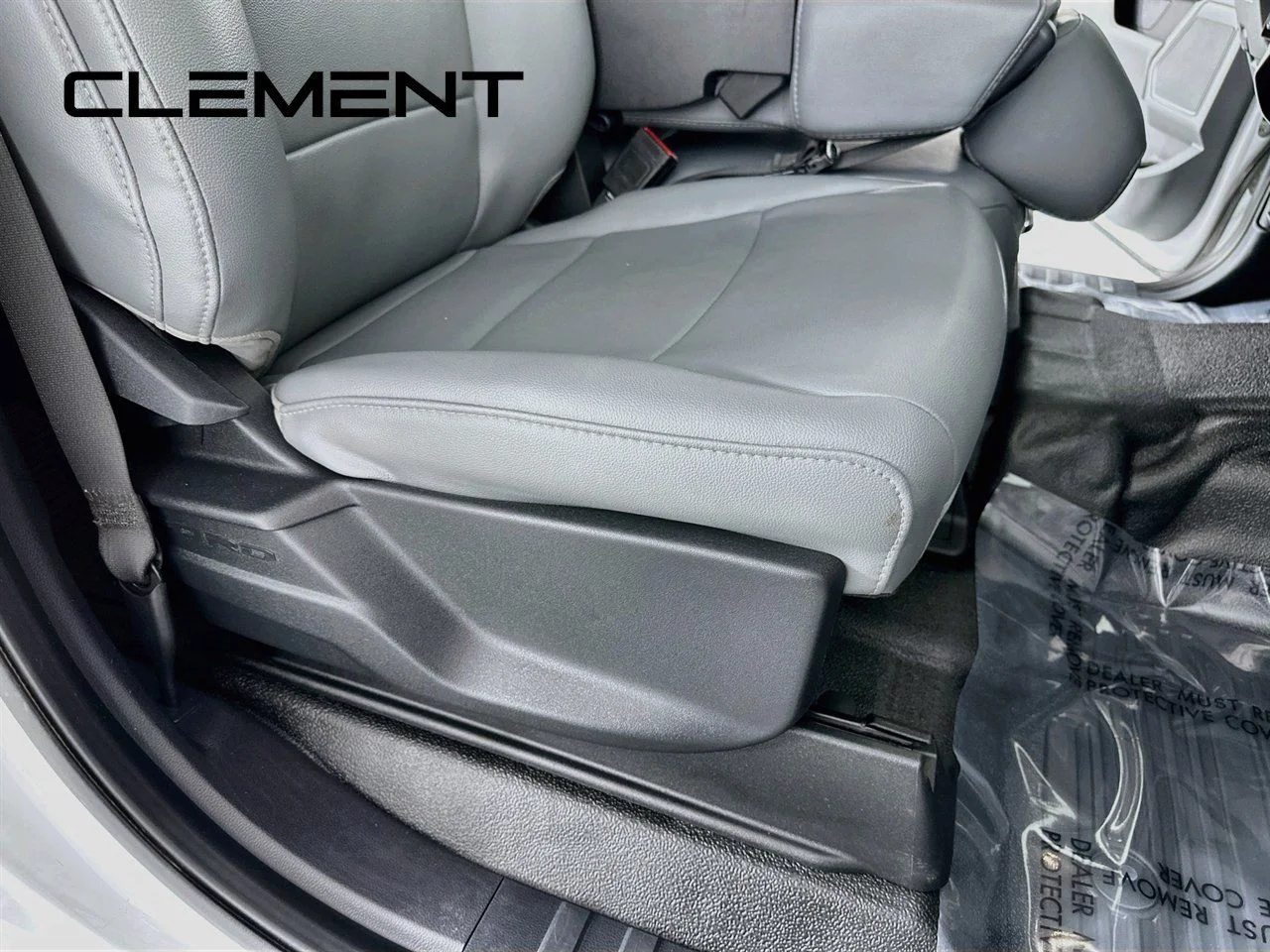 Certified Used 2024 Oxford White Ford XL image 30