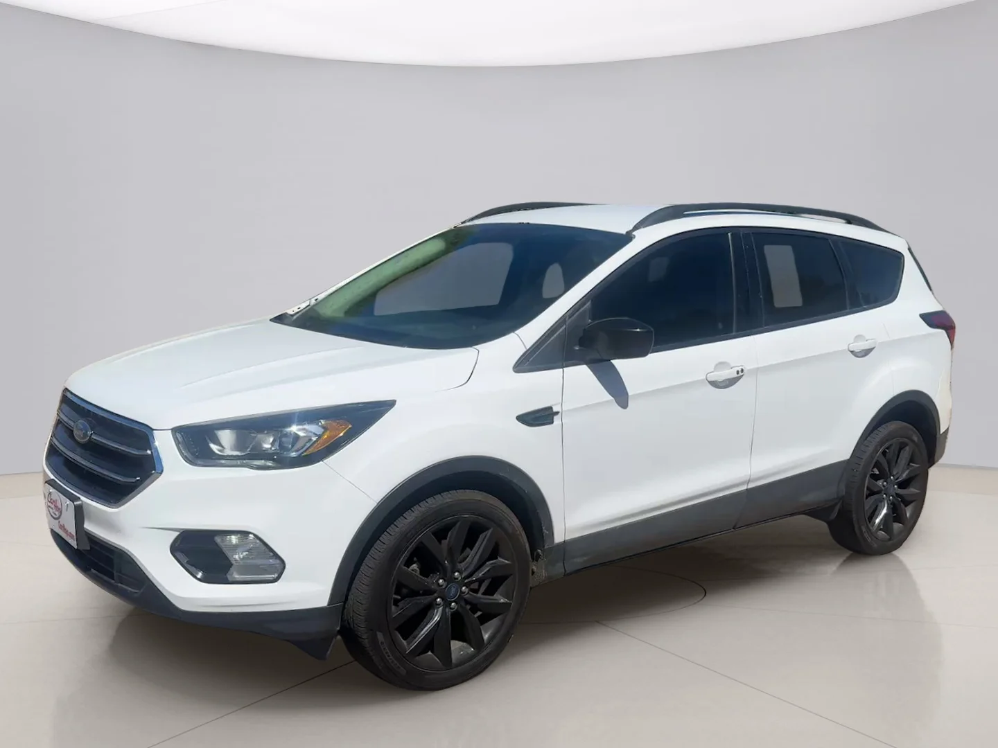 Used 2019 White Ford SE image 1