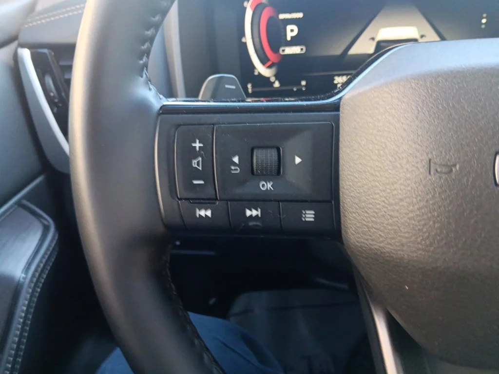 Used 2025 Boulder Gray Pearl Nissan Platinum image 24