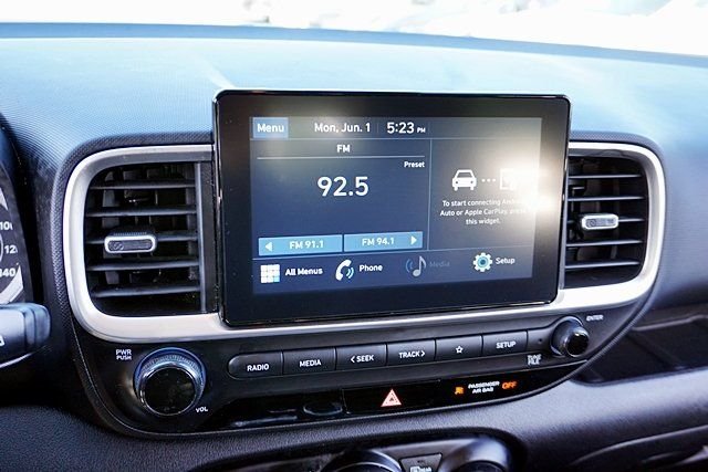Used 2021 Silver Hyundai SEL image 23