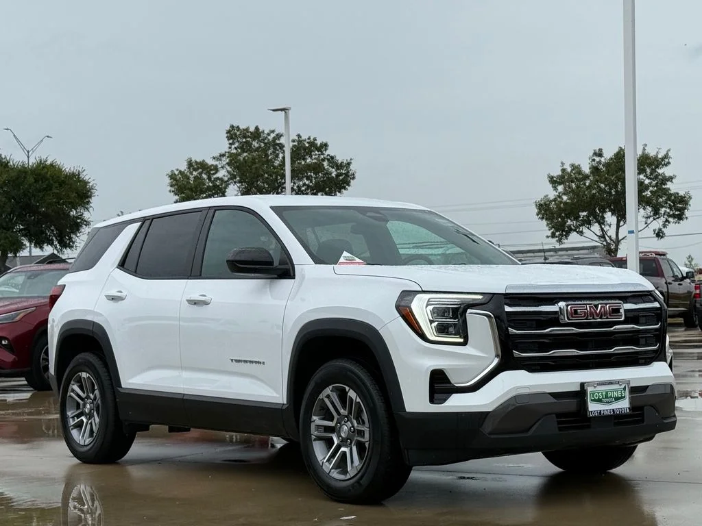Used 2026 White GMC Elevation image 6