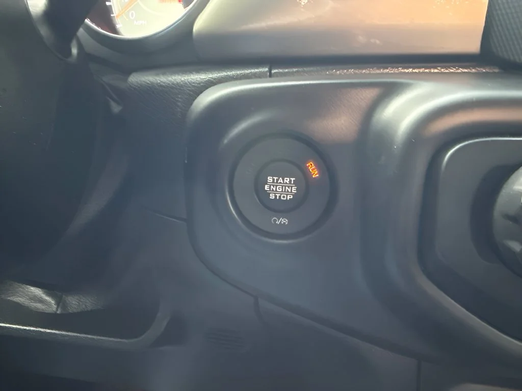 Used 2020 Gray Jeep Sport image 19