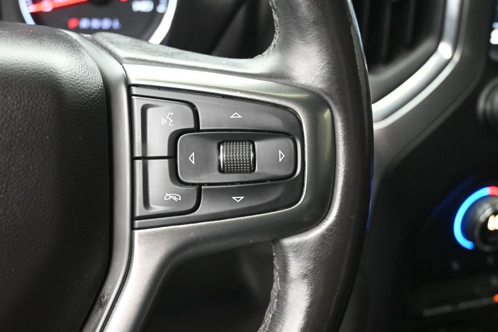 Used 2020 Blue Chevrolet LT image 3
