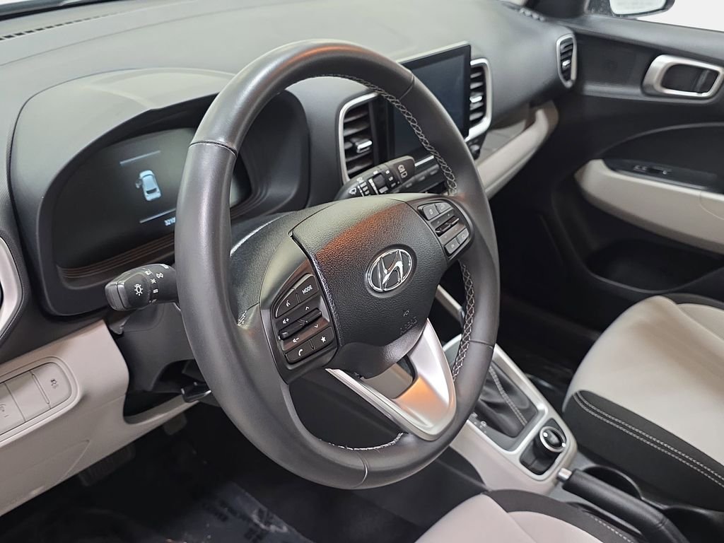 Used 2025 Ecotronic Gray Hyundai SEL image 14