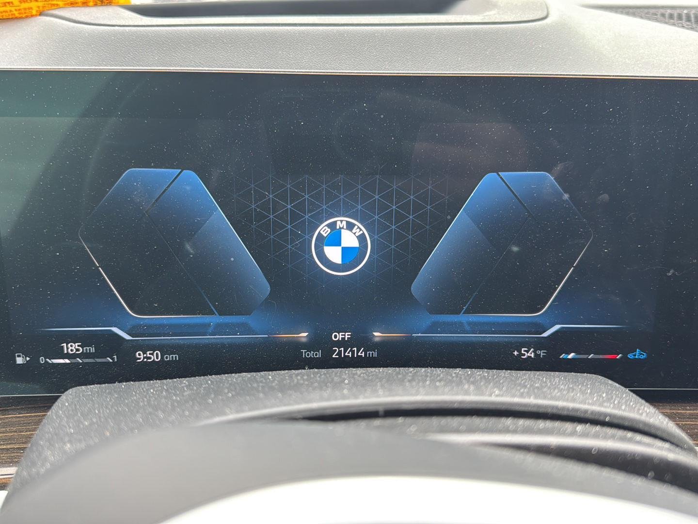 Used 2024  BMW xDrive40i image 11