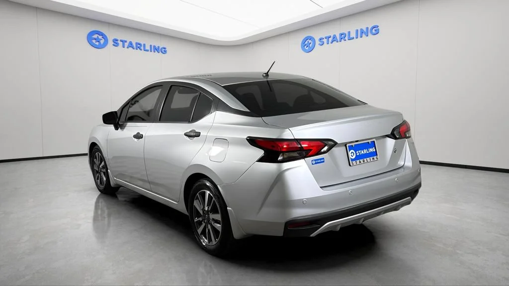 Used 2024  Nissan S image 5