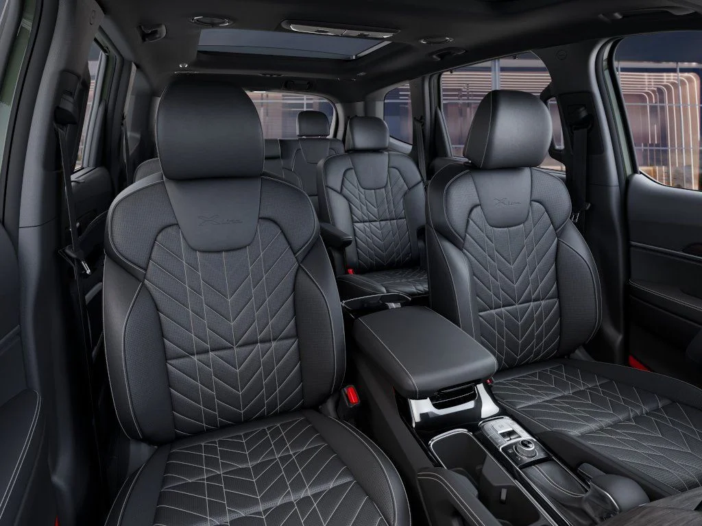 New 2025 Jungle Green Kia SX X-Line image 14