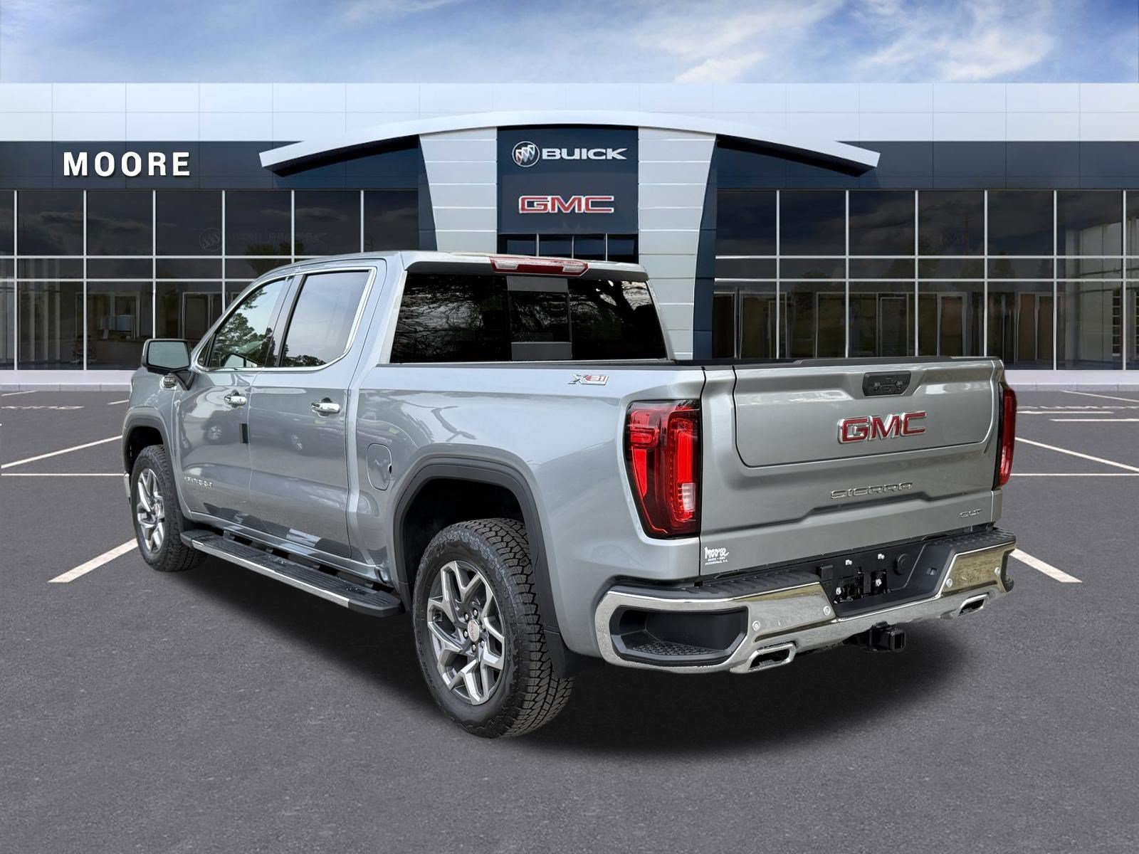 2026 GMC Sierra 1500 SLT - Photo 7