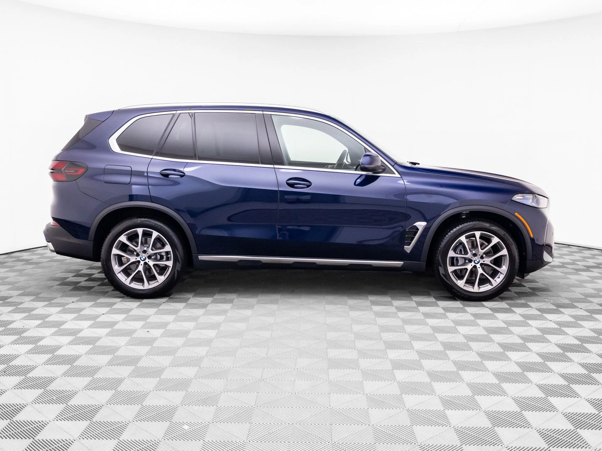 New 2026 Blue BMW xDrive40i image 8