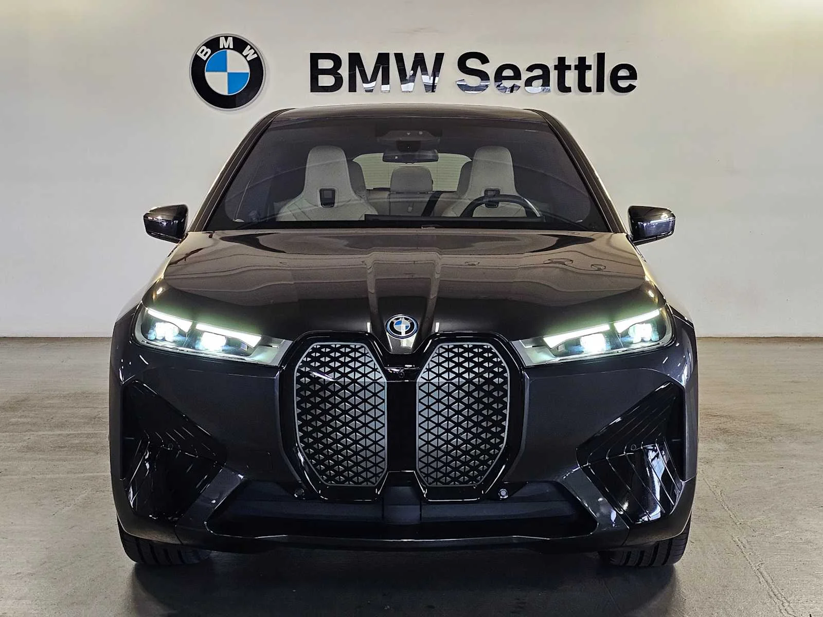 Certified Used 2024 Dark Graphite Metallic BMW xDrive50 image 6