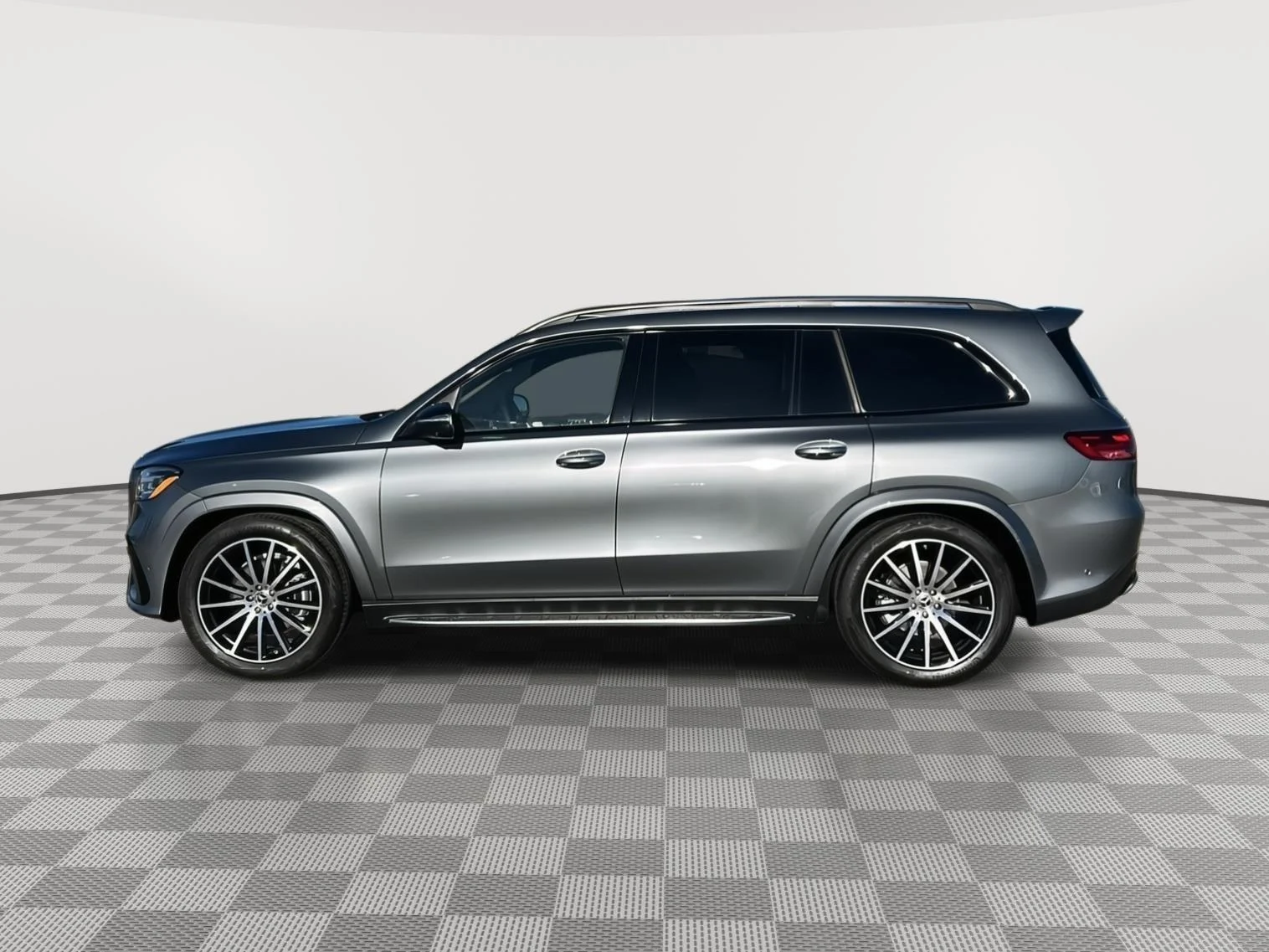 New 2026 Selenite Grey Metallic Mercedes-Benz GLS 580 image 6