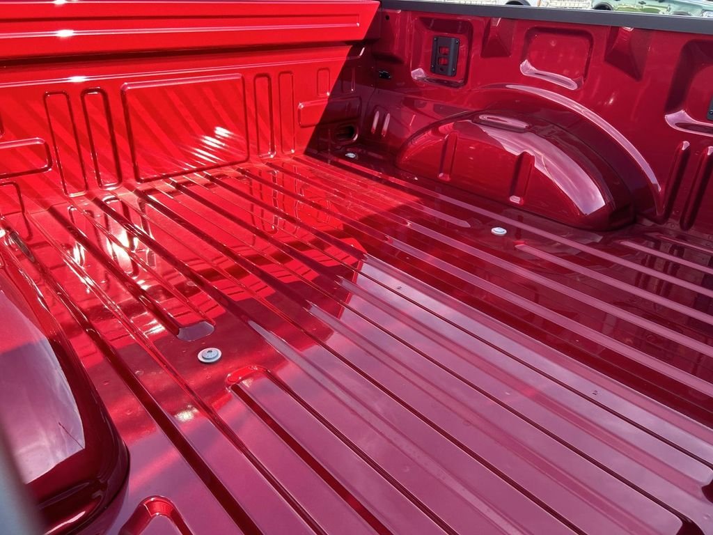 New 2026 Ruby Red Metallic Tinted Clearcoat Ford XLT image 12