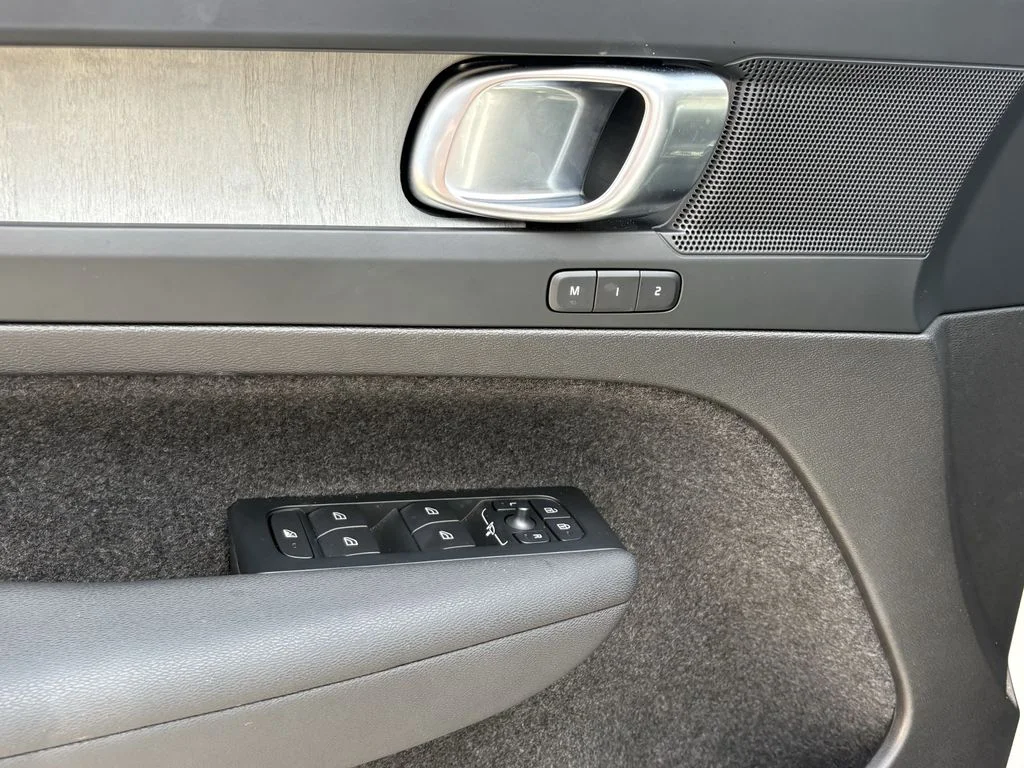 Certified Used 2026 Crystal White Volvo Plus image 11