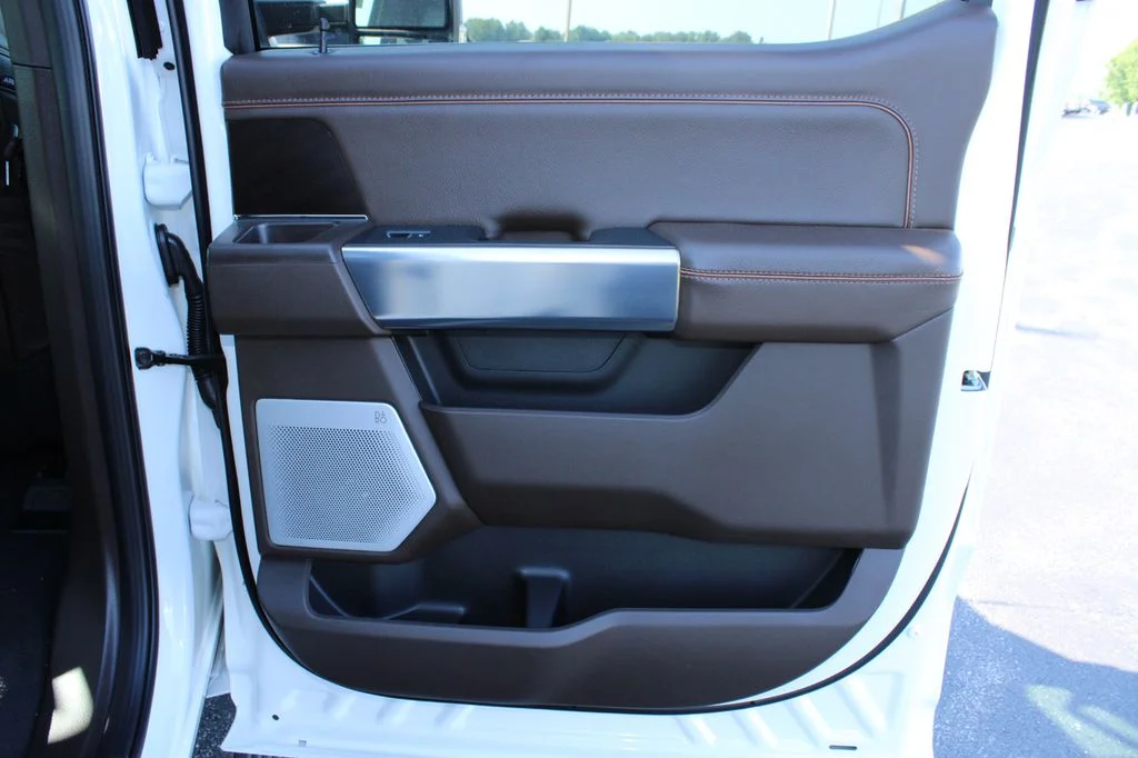 New 2026 Star White Metallic Tri-Coat Ford F-350® King Ranch® image 26
