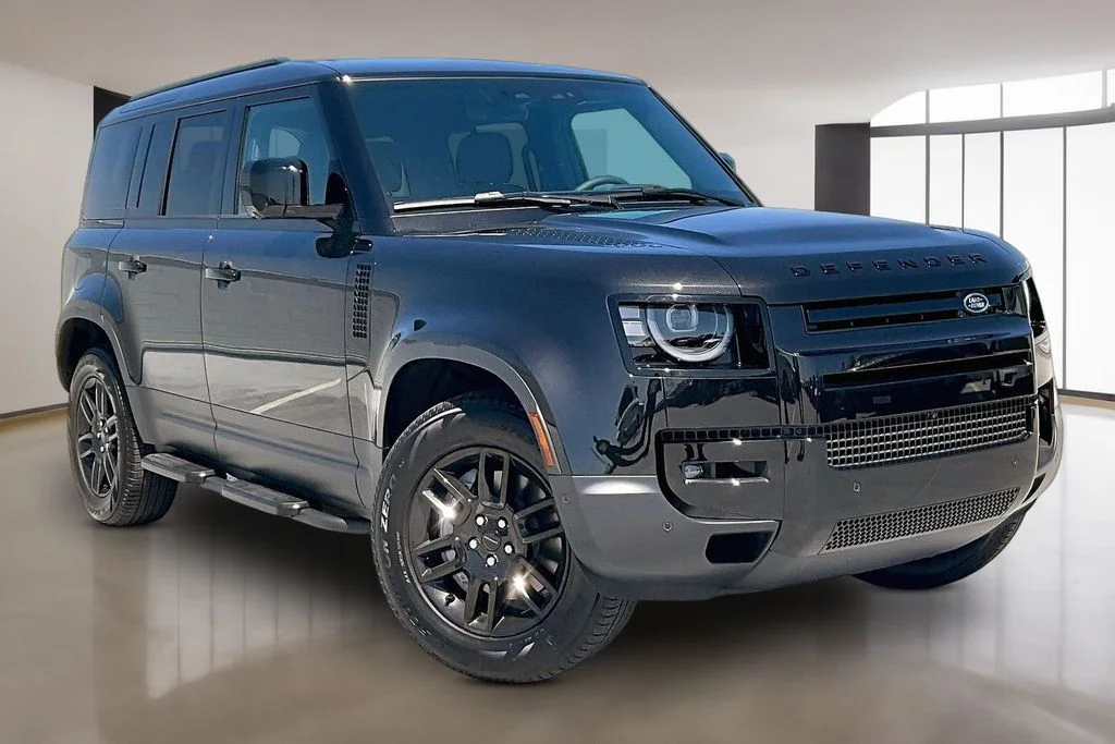 New 2026 Black Land Rover S image 2