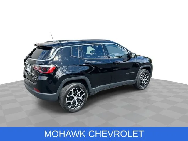 Used 2024 Black Jeep Limited 4x4 image 9