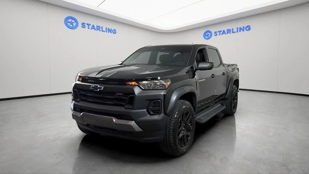 Used 2023 Black Chevrolet Trail Boss image 16