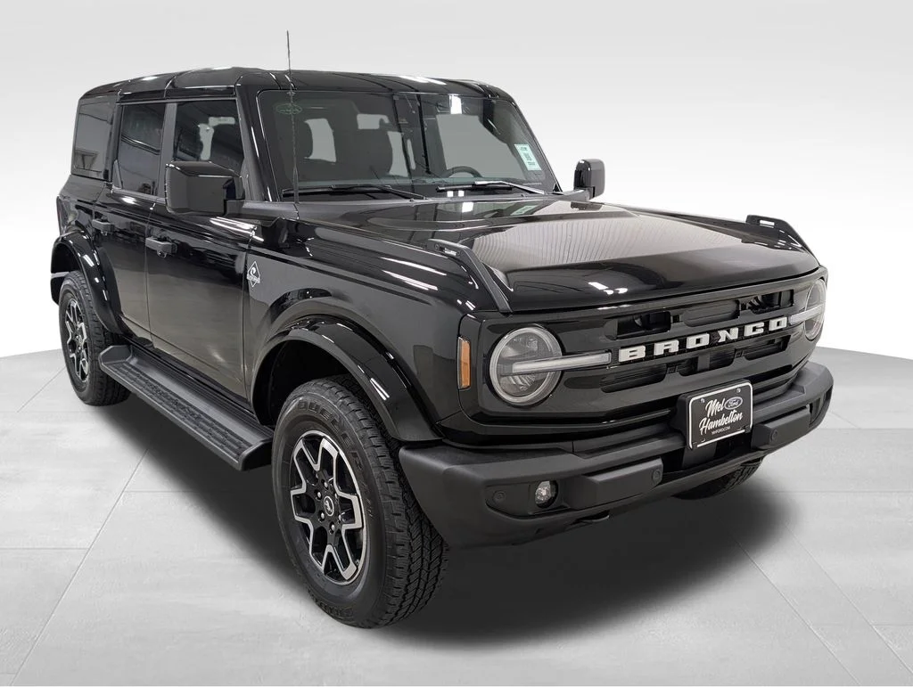 New 2026 Shadow Black Ford Outer Banks® image 21