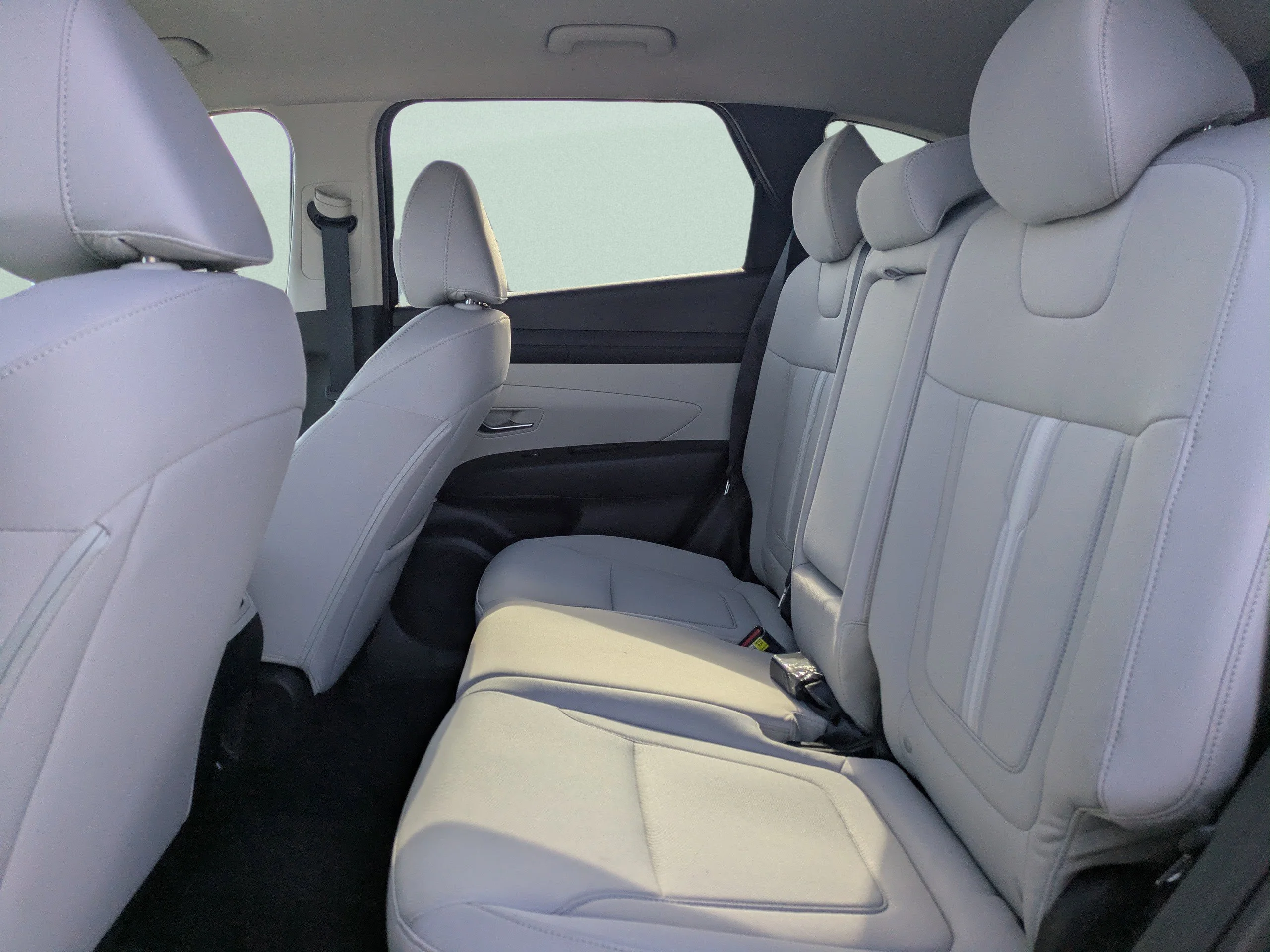 Used 2026 Phantom Black Hyundai SEL image 11