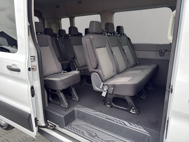 Used 2025 White Ford XL image 21