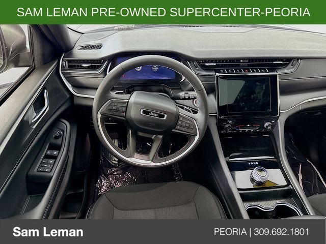 Used 2024 Black Jeep Laredo image 21