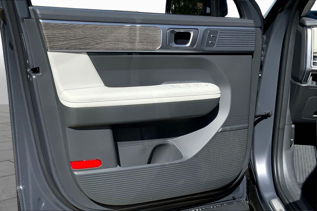 New 2026 Ecotronic Gray Matte Hyundai Calligraphy FWD image 10