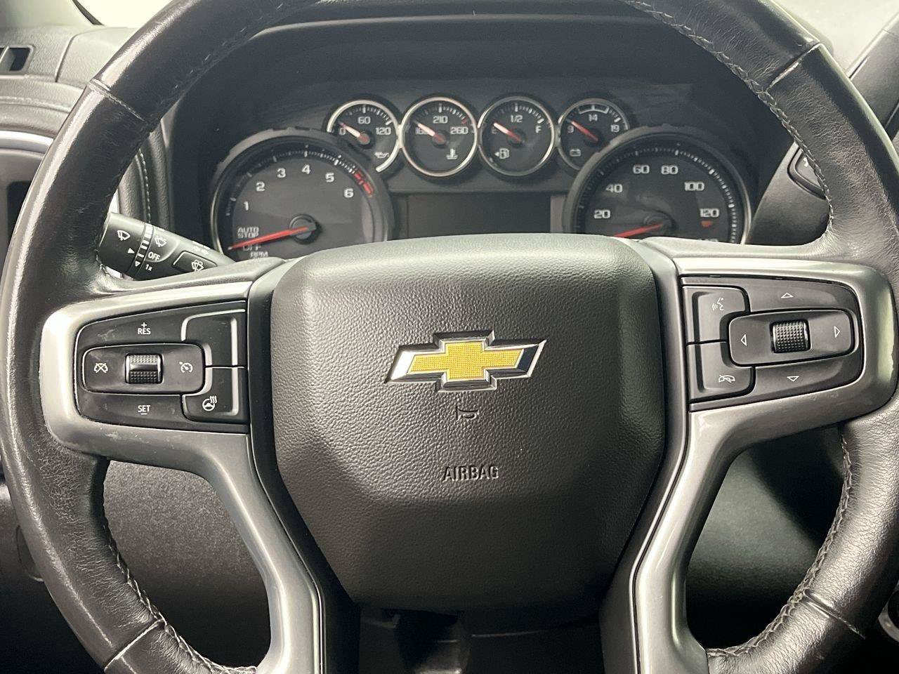 2022 Chevrolet Silverado 1500 LT - Photo 15