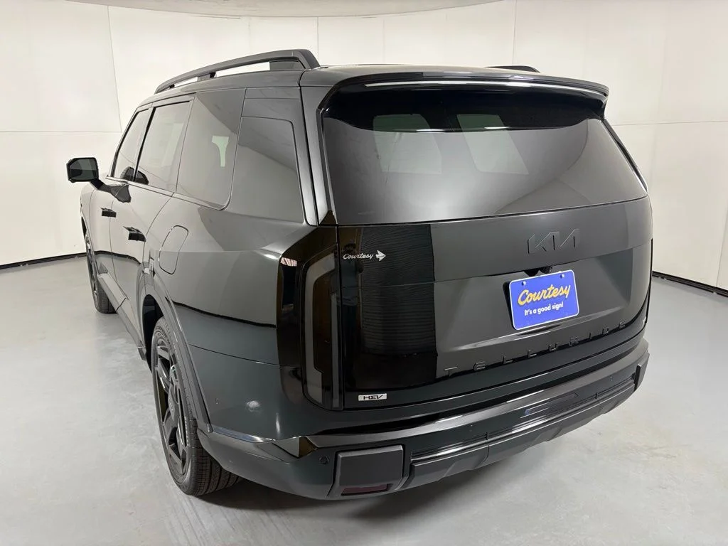 New 2027 Ebony Black Kia X-LINE SX image 6