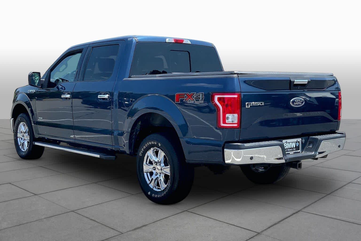 Used 2017 Blue Jeans Metallic Ford XLT image 11