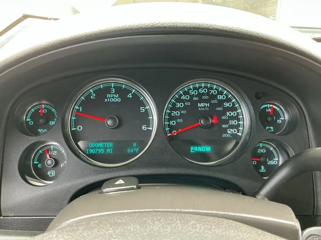 Used 2014 White GMC SLT image 15