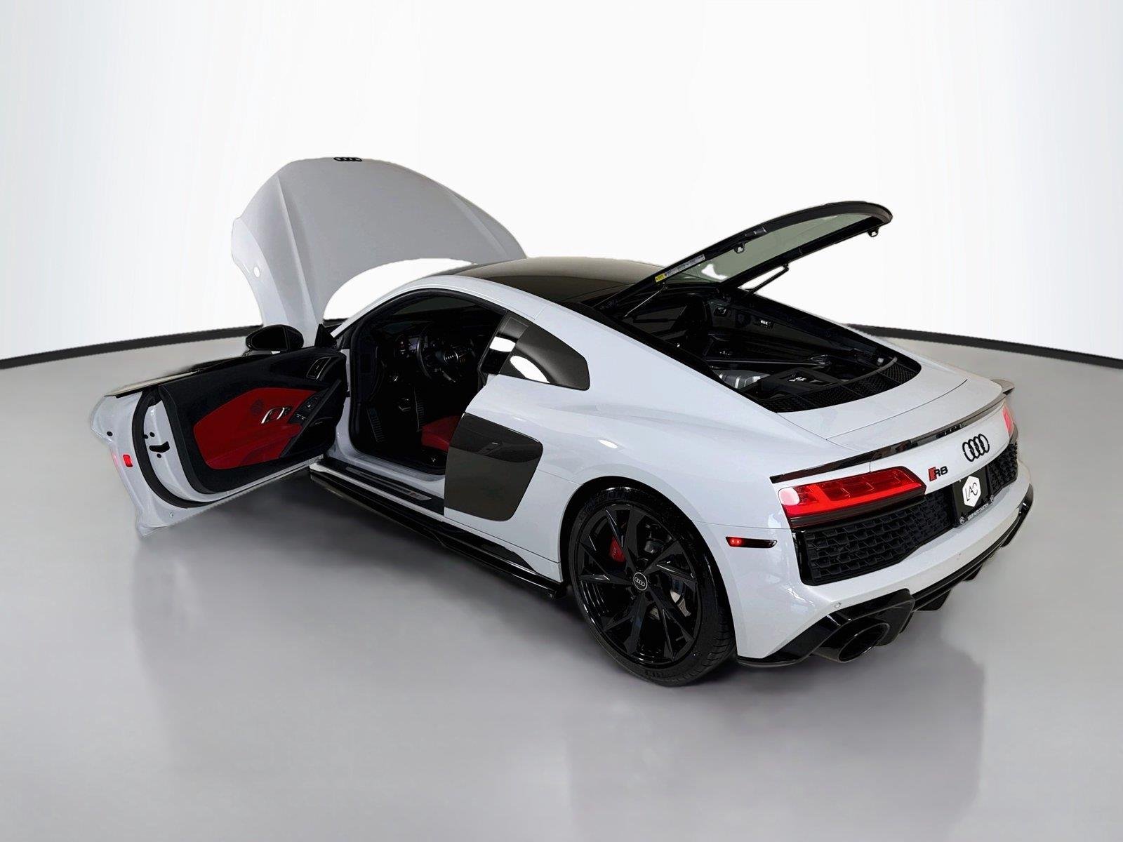 Used 2021 Suzuka Gray Metallic Audi 5.2 V10 | Carbon Ext Pkg | Diamond Stitched Int | Premium Pkg image 40