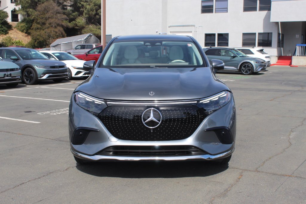 Used 2023  Mercedes-Benz 450 image 4