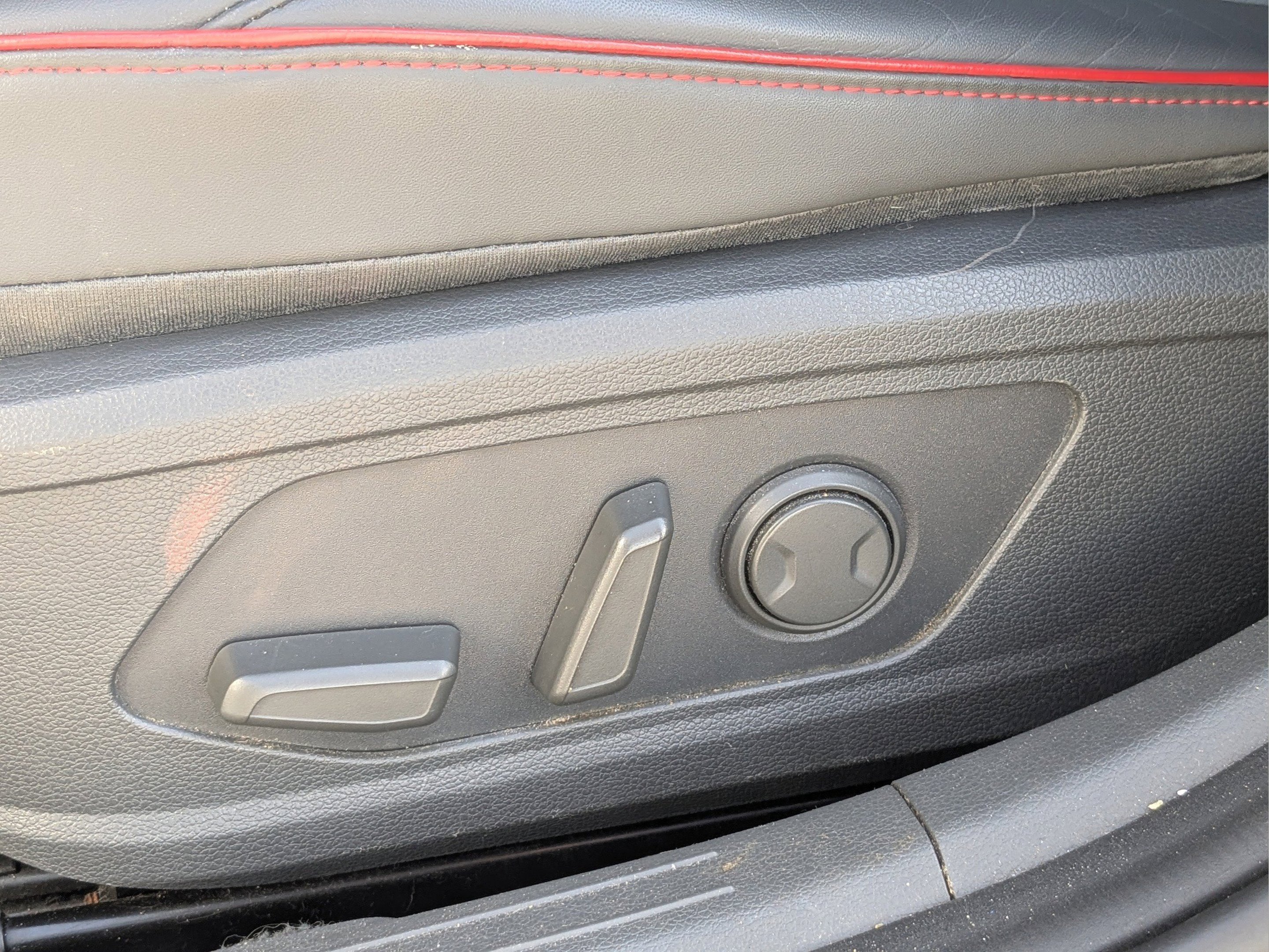 Used 2021 Shimmering Silver Pearl Hyundai SEL Plus image 18