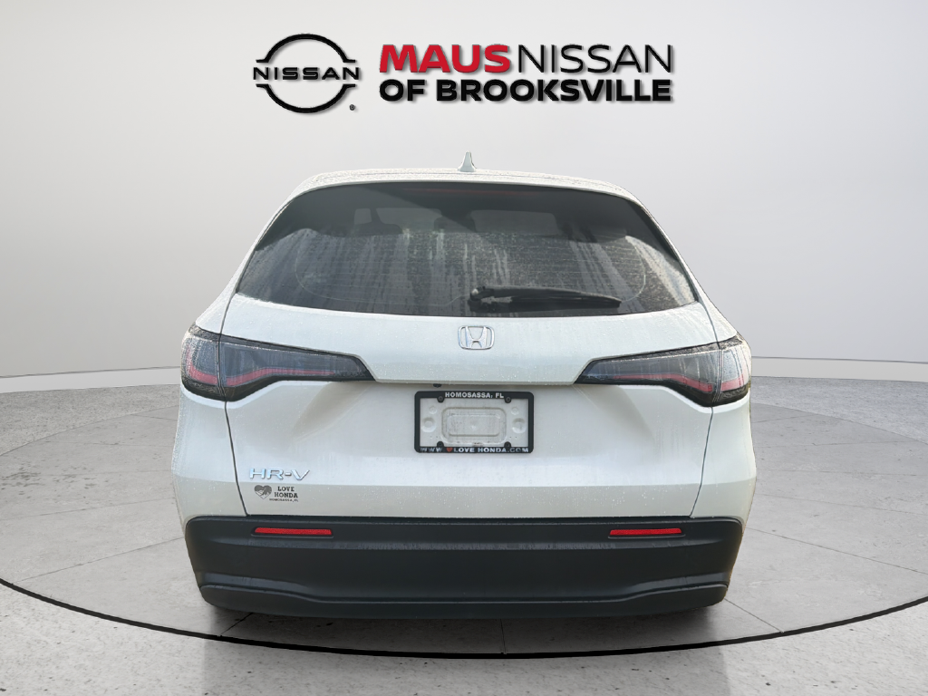 Used 2024 Platinum White Pearl Honda LX image 9