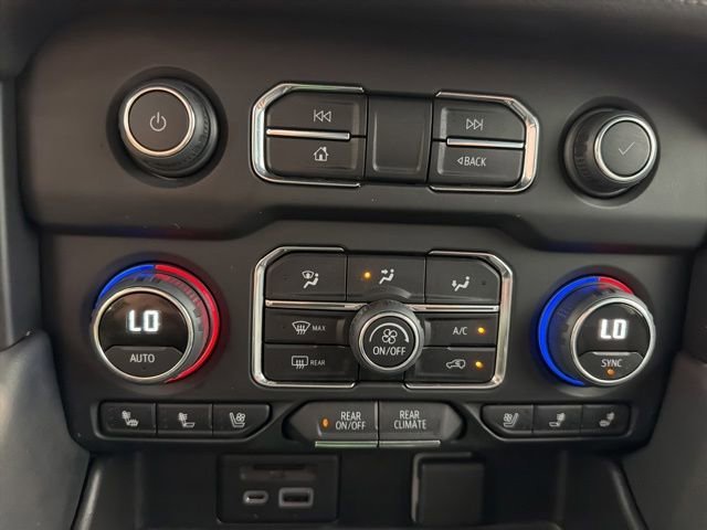 Used 2021 SHADOW GRAY METALLIC Chevrolet High Country image 25